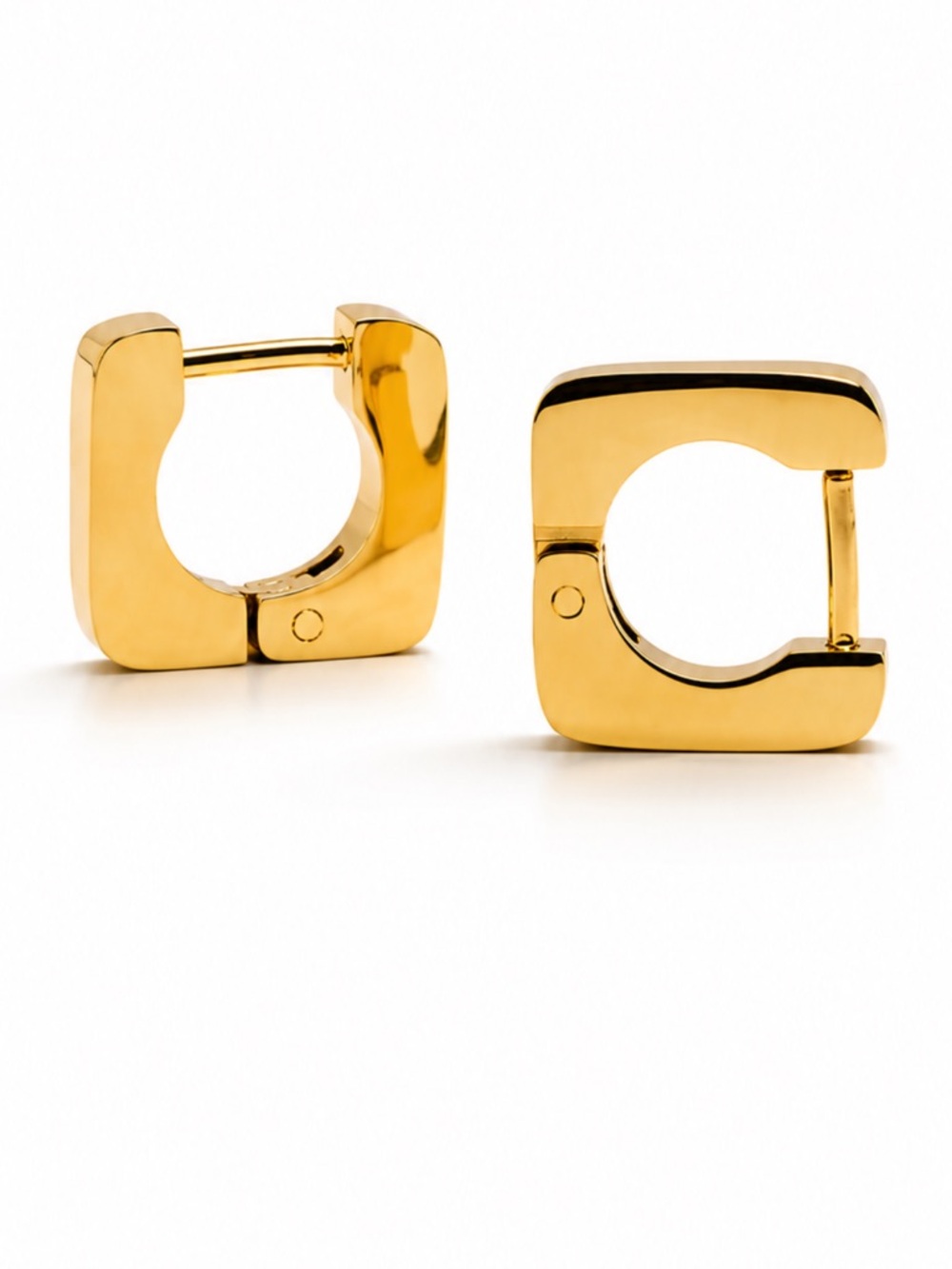 New! Classic Minimalist Gold Flat Square Huggie Earrings (1012) NWOT
